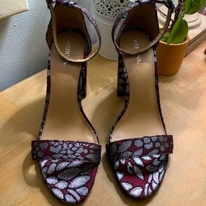 Merona 4” floral high block heels - Size 9